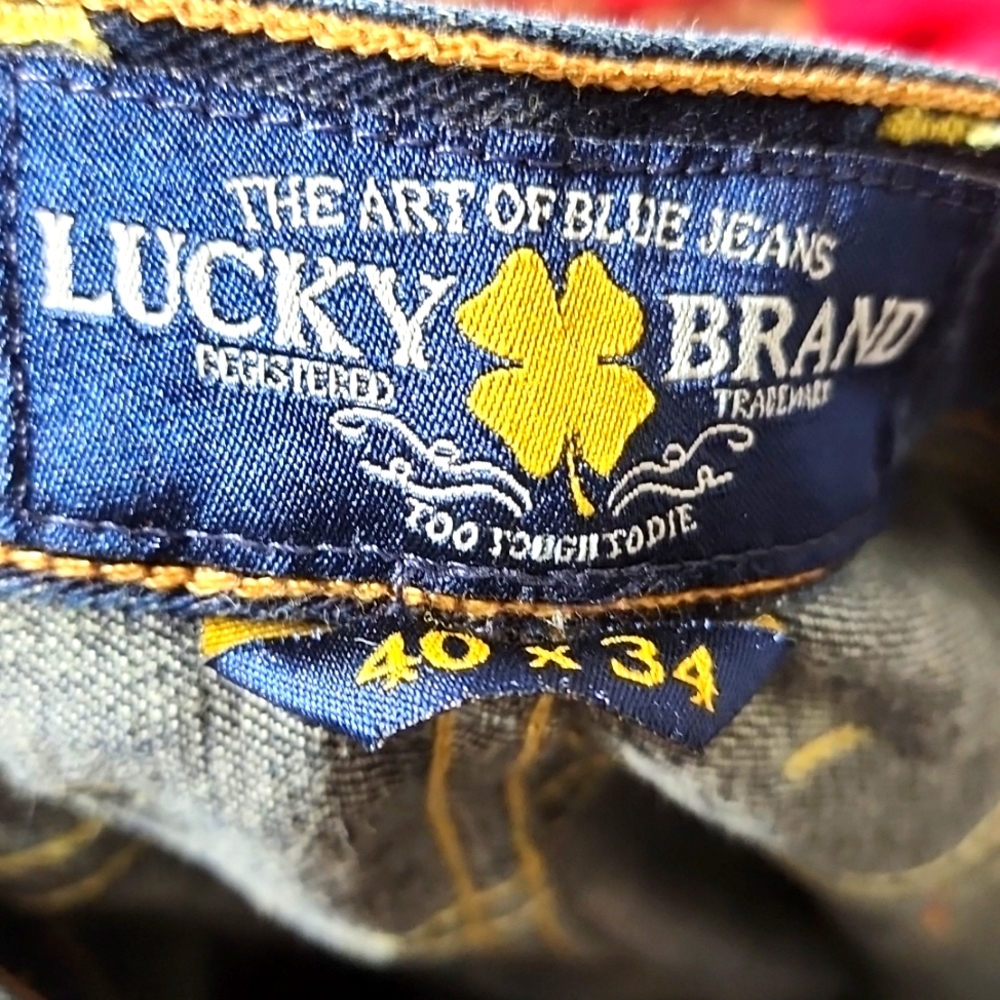 Men Lucky Brand jeans 40w x 34L dark blue